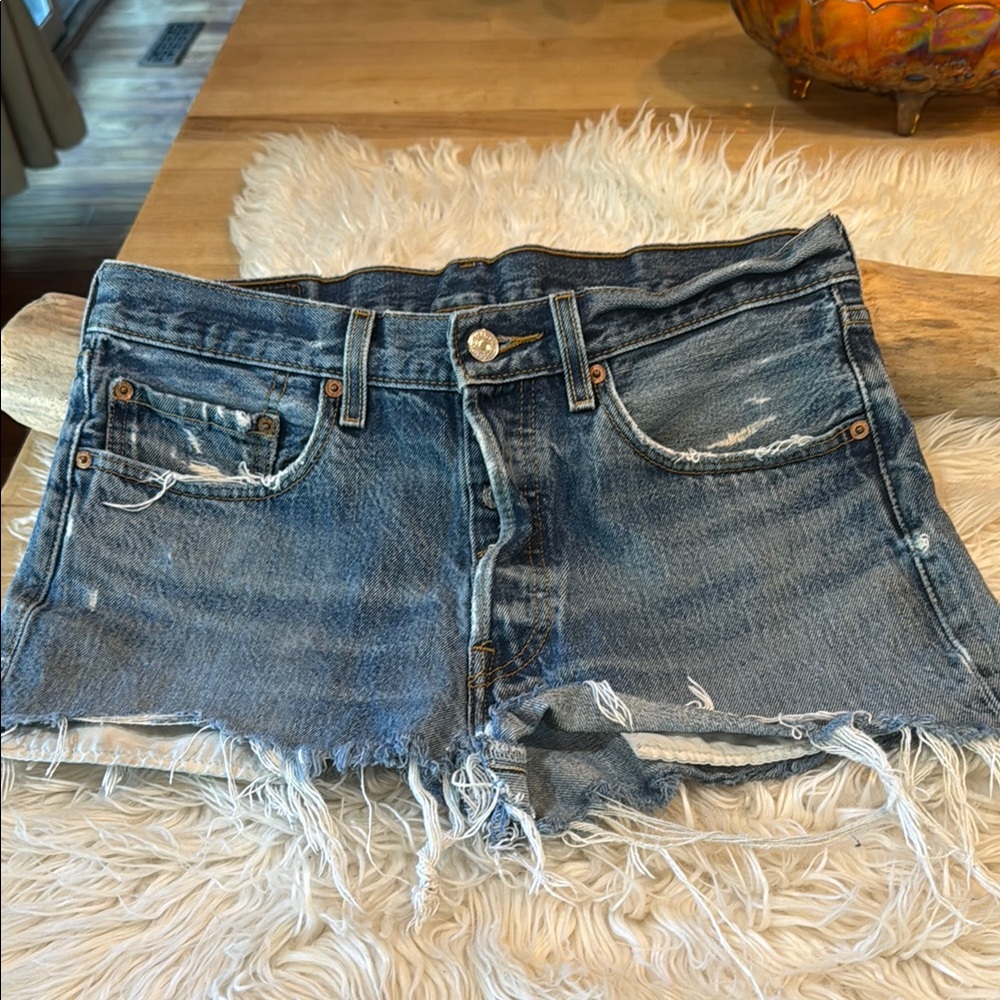 Vintage Levi’s shorts